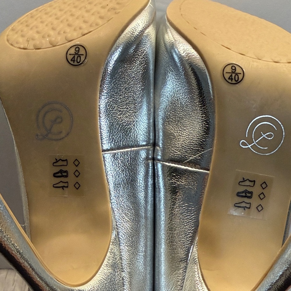 Chinese Laundry Metallic Silver Heels - Picture 10 of 17